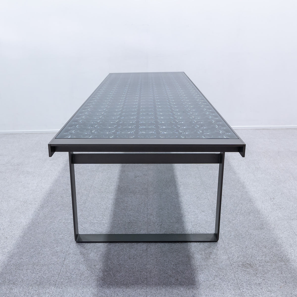 希少　B&B ITALIA / LENZ（レンズ）　セット　撮影　サイドテーブル B&B ITALIA / LENS – Back to the Furniture