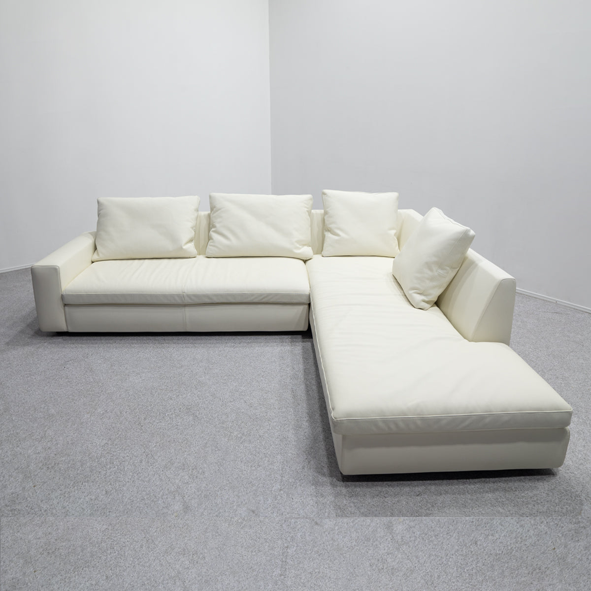 arflex / SONA – Back to the Furniture