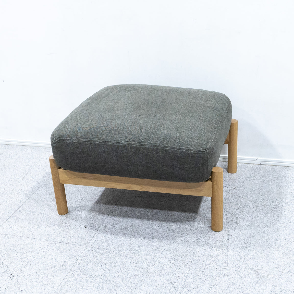 新品】IDEE / DIMANCHE OTTOMAN / イデー – Back to the Furniture