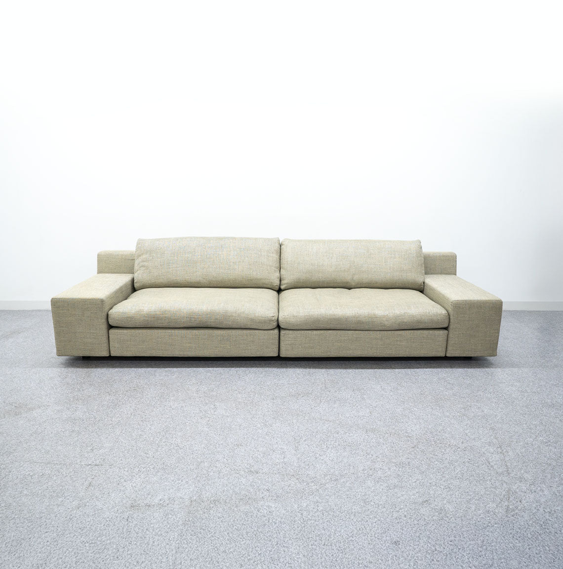 展示品】Cassina / 236 MISTER / カッシーナ – Back to the Furniture