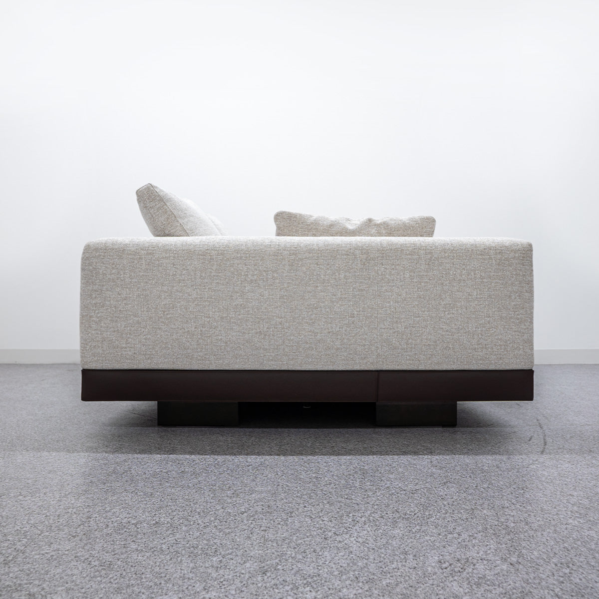 忘れ都 【右側】 Minotti ソファ 忘れ都 【右側】 Minotti ソファ 忘れ