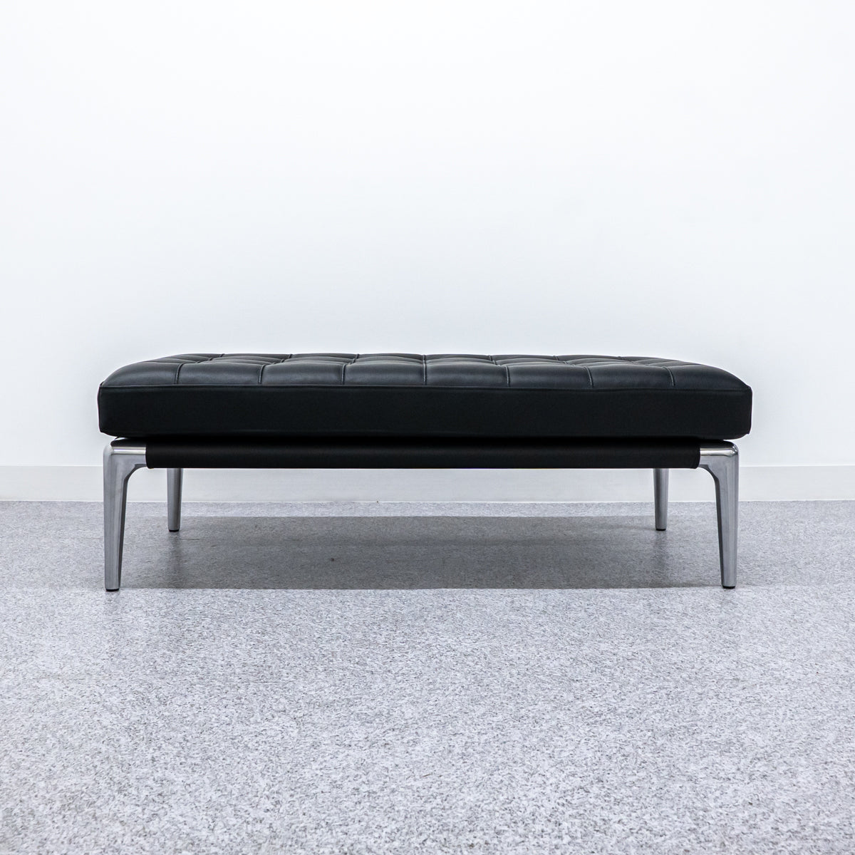 【展示超美品】Cassina カッシーナ L26 VOLAGE ヴォラージュ 楽天市場】【中古】【展示超美品】Cassina(カッシーナ) L26