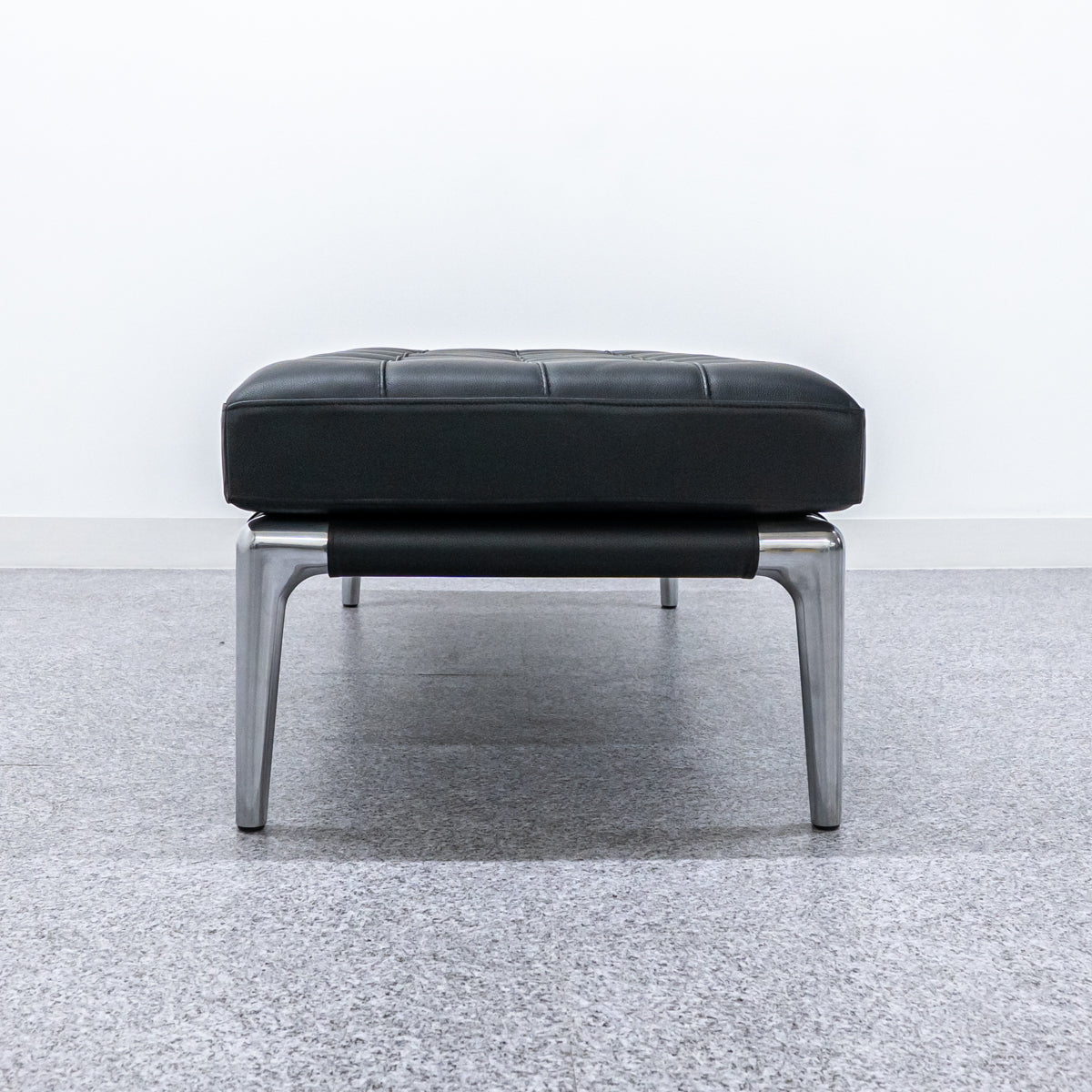 【展示超美品】Cassina カッシーナ L26 VOLAGE ヴォラージュ Cassina / L26 VOLAGE – Back to the Furniture