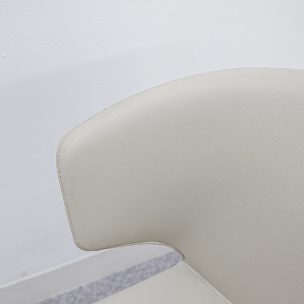 Cassina / 367 HOLA
