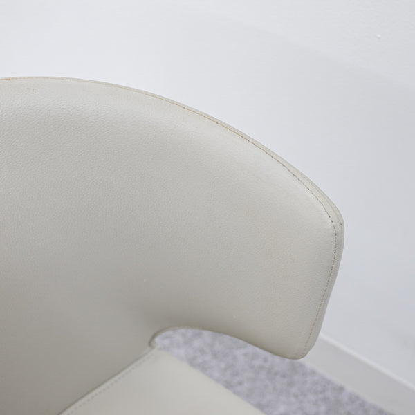 Cassina / 367 HOLA