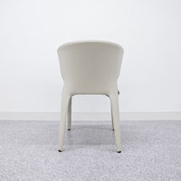 Cassina / 367 HOLA