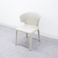 Cassina / 367 HOLA