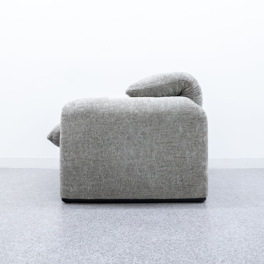 Cassina / 675 MARALUNGA
