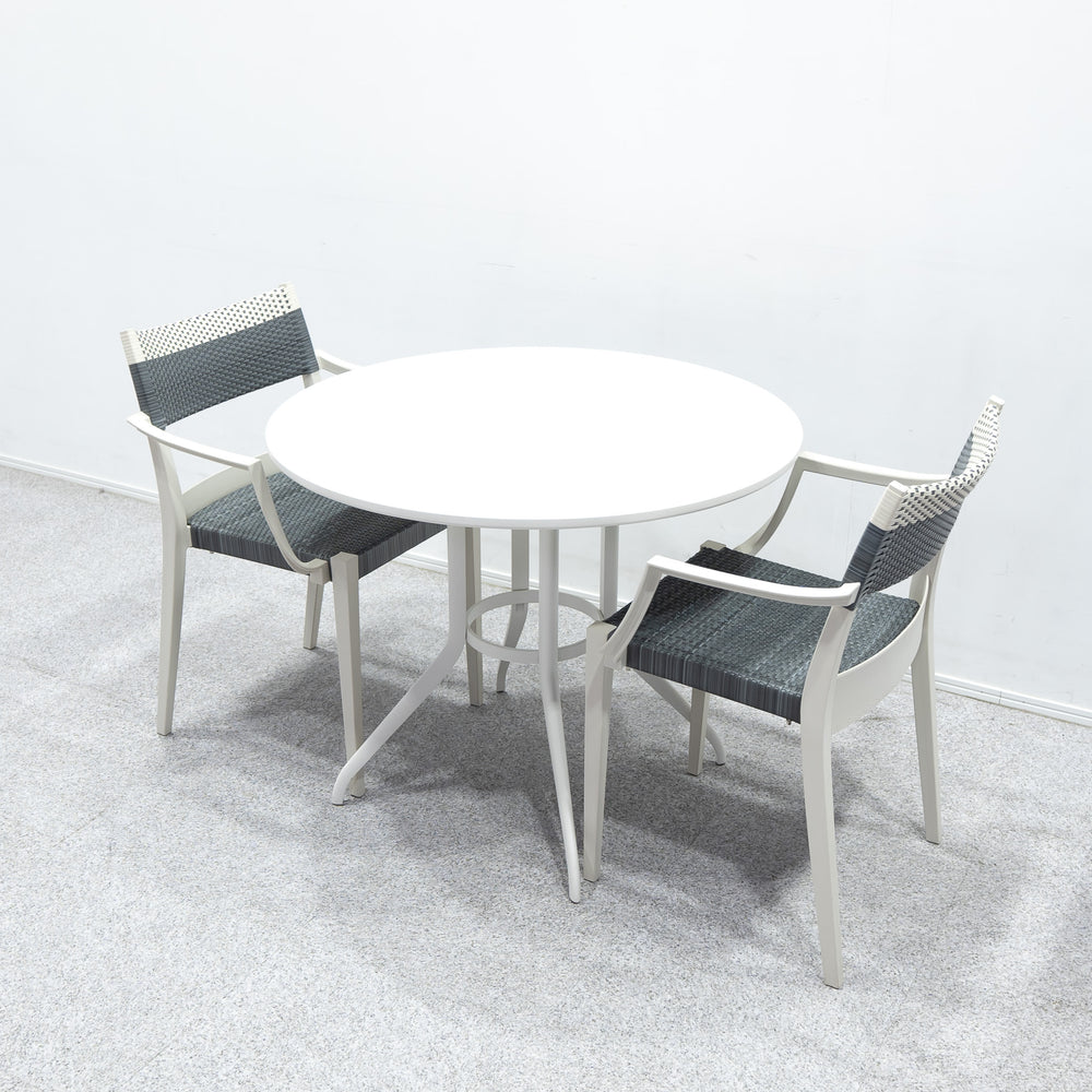 DEDON / Injoy Round Dining Table , Play Armchair