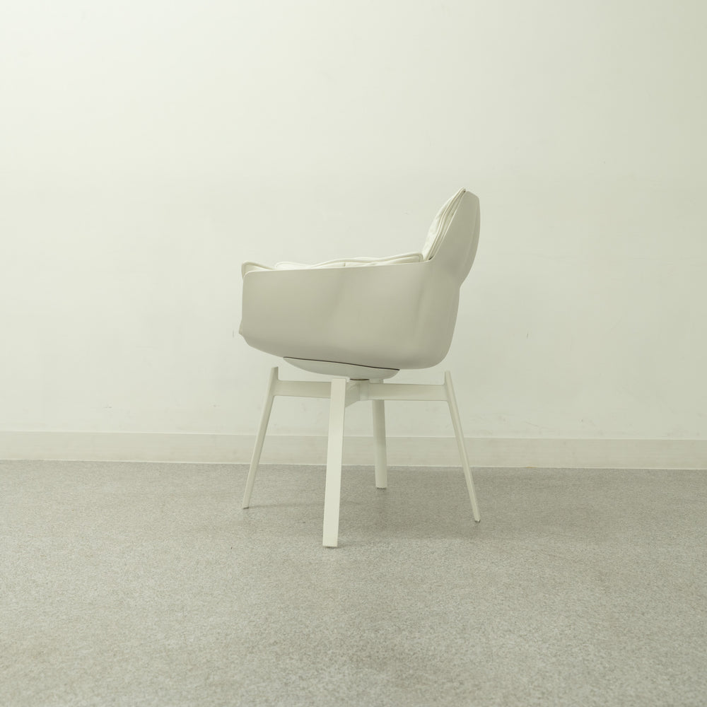 【展示品】B&B ITALIA / Husk / ビー・アンド・ビー イタリア