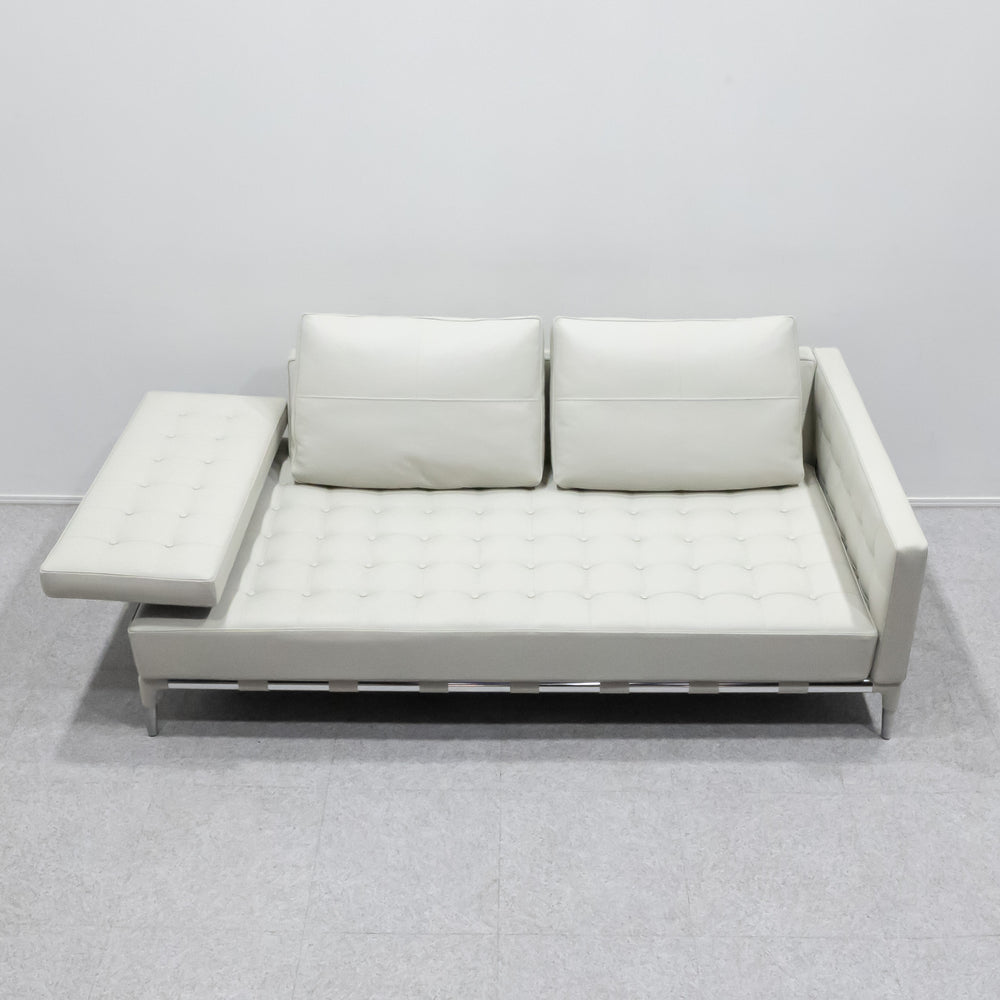 Cassina / 241 PRIVE 2P