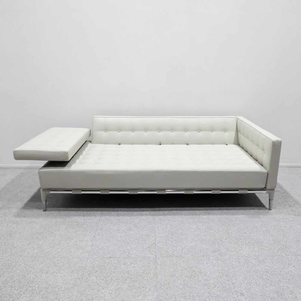 Cassina / 241 PRIVE 2P