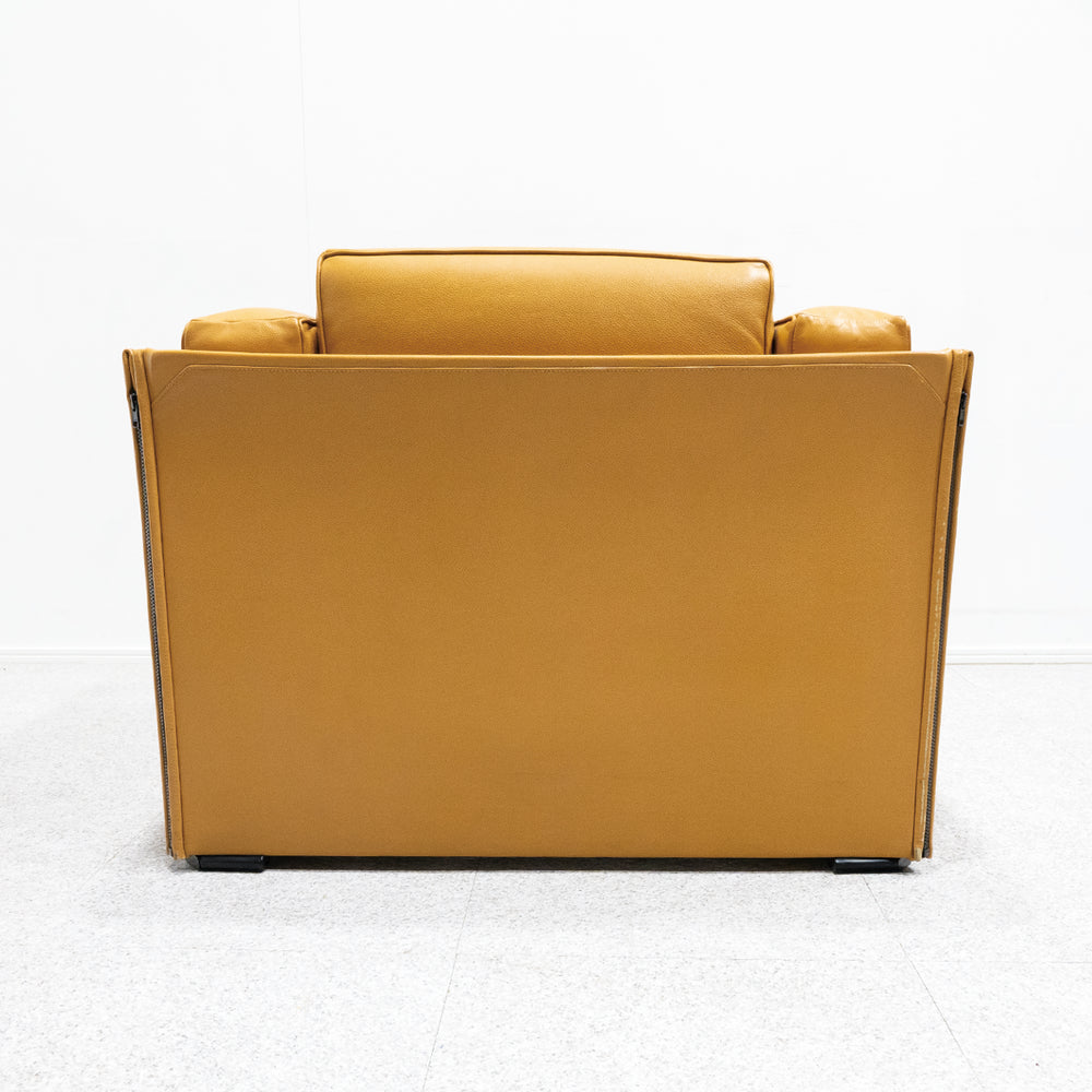 Cassina / DUC405