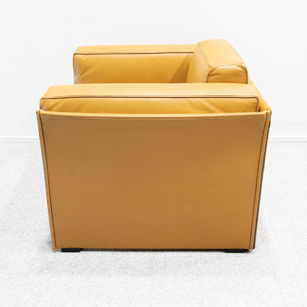Cassina / DUC405