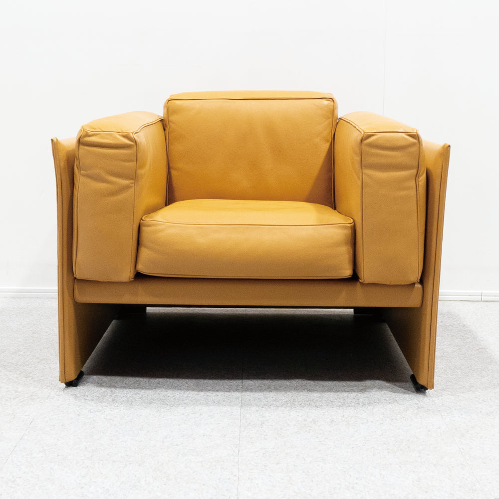 Cassina / DUC405