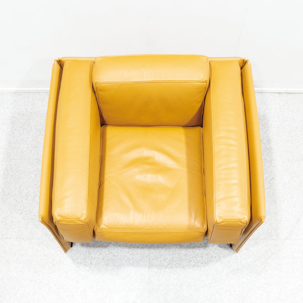 Cassina / DUC405