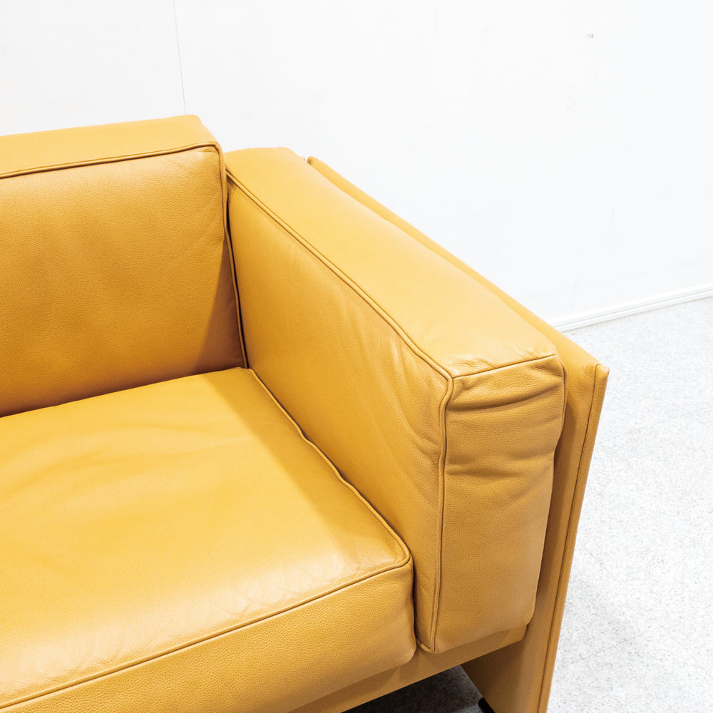 Cassina / DUC405