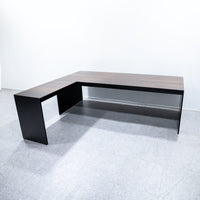 Cassina ixc. / AIR FRAME 3009 EXECUTIVE DESK