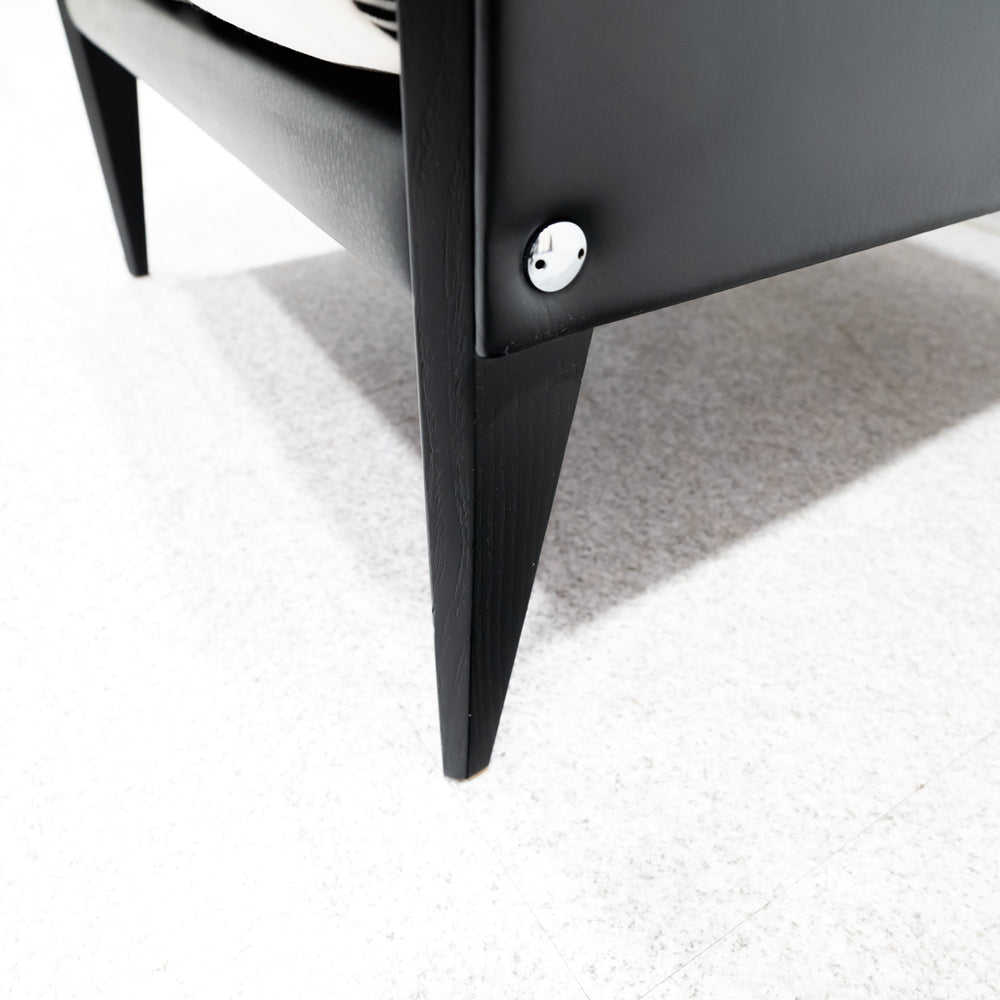 Poltrona Frau / Dezza 24