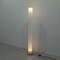 FLOS / STYLOS