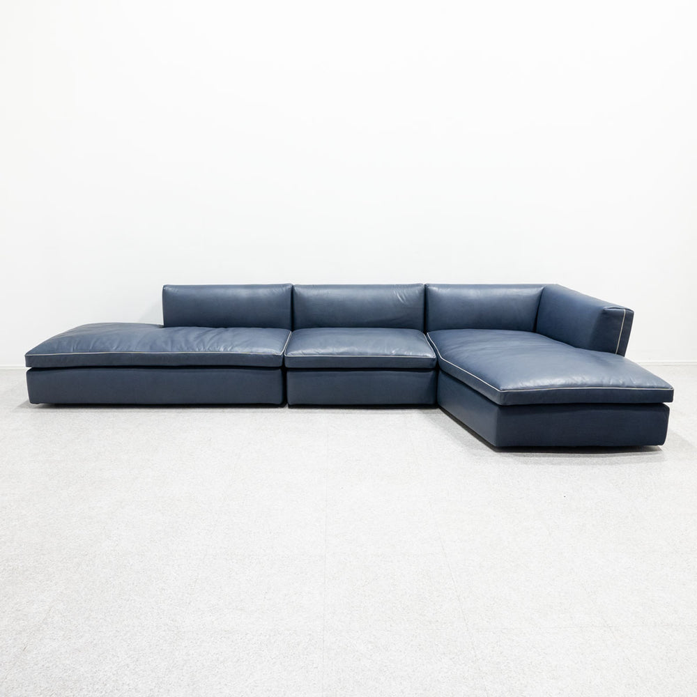 Cassina / 291 DRESS-UP!