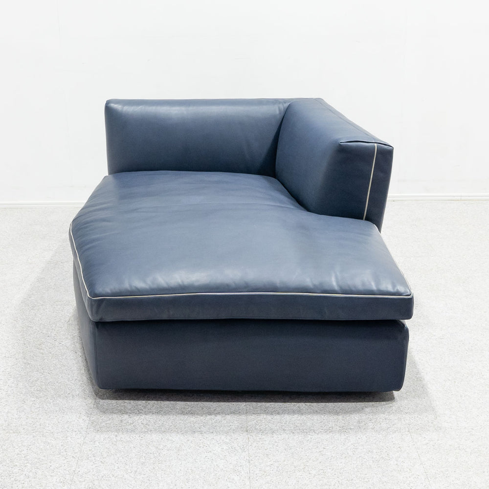 Cassina / 291 DRESS-UP!