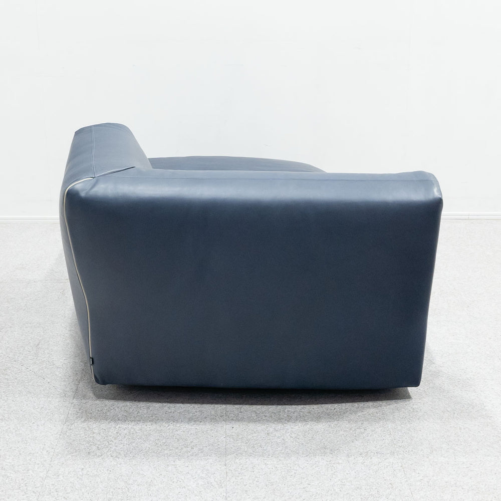 Cassina / 291 DRESS-UP!