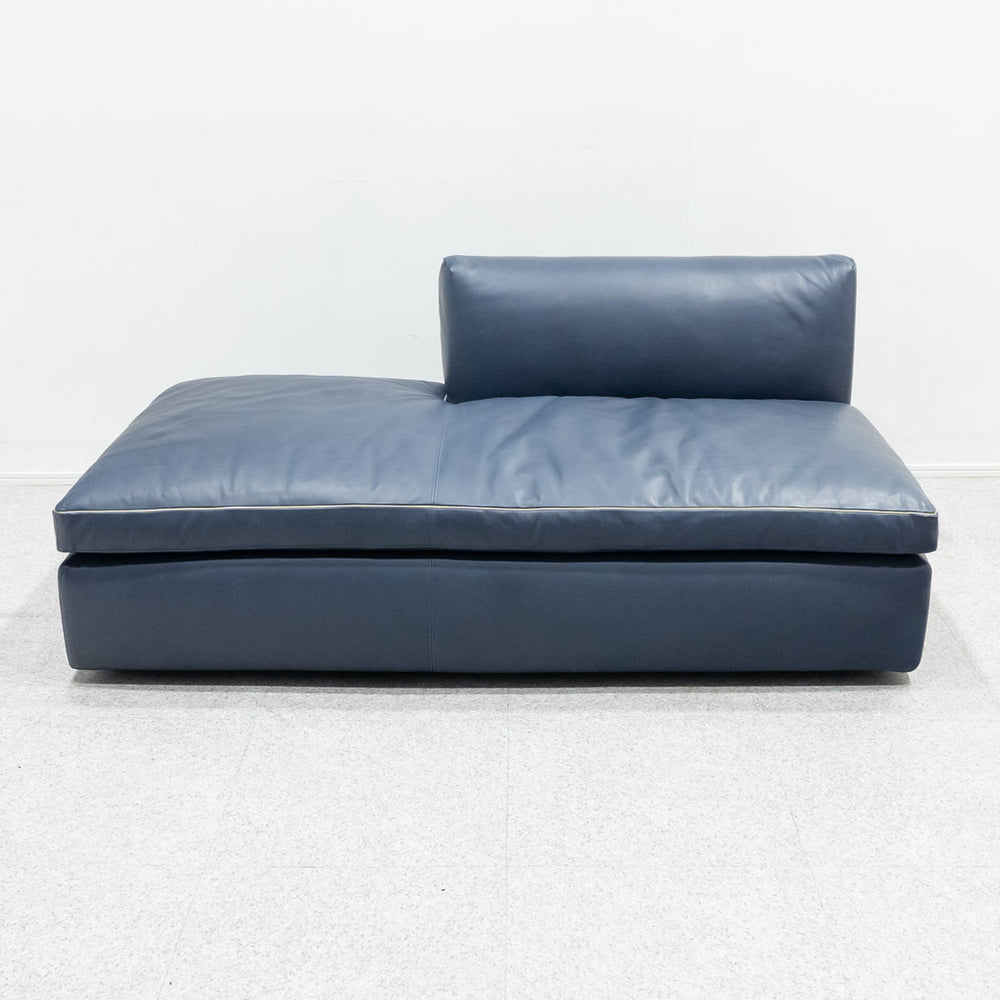 Cassina / 291 DRESS-UP!