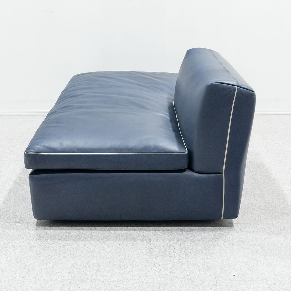 Cassina / 291 DRESS-UP!