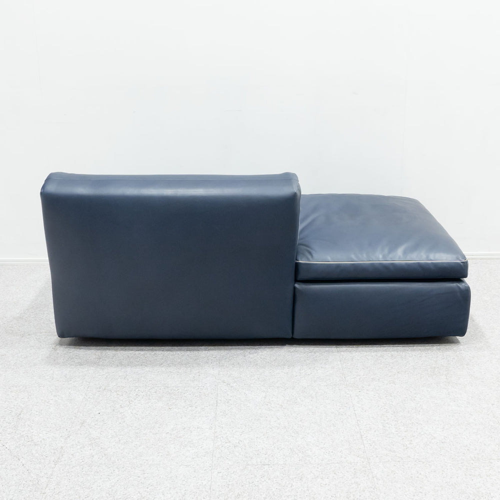 Cassina / 291 DRESS-UP!