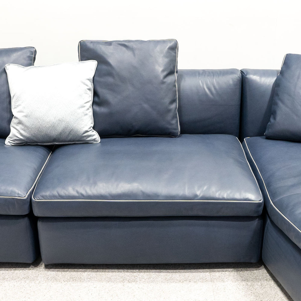Cassina / 291 DRESS-UP!