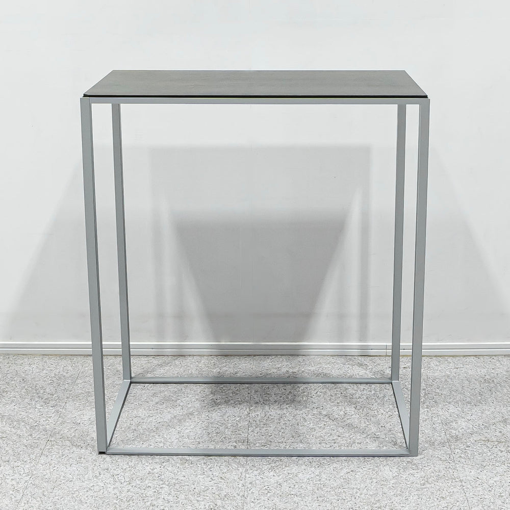 Cassina ixc. / SCELTO phone table