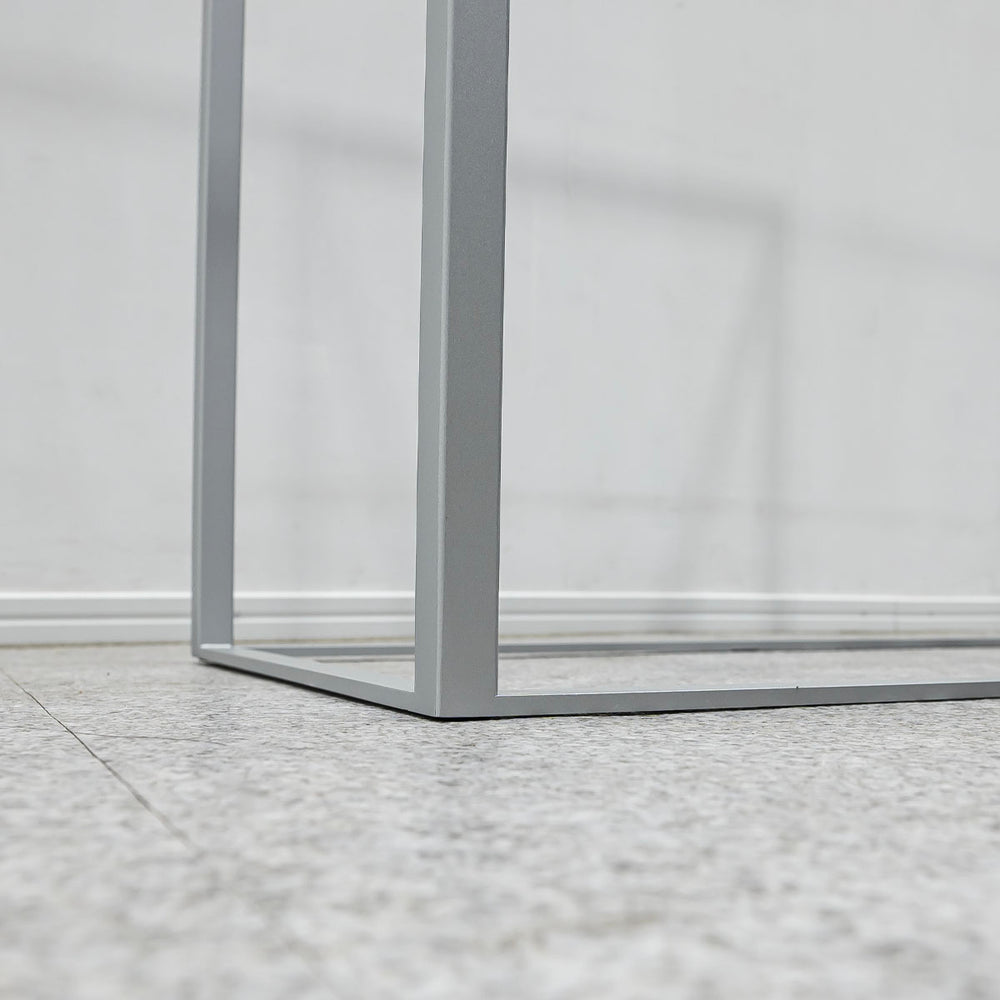 Cassina ixc. / SCELTO phone table