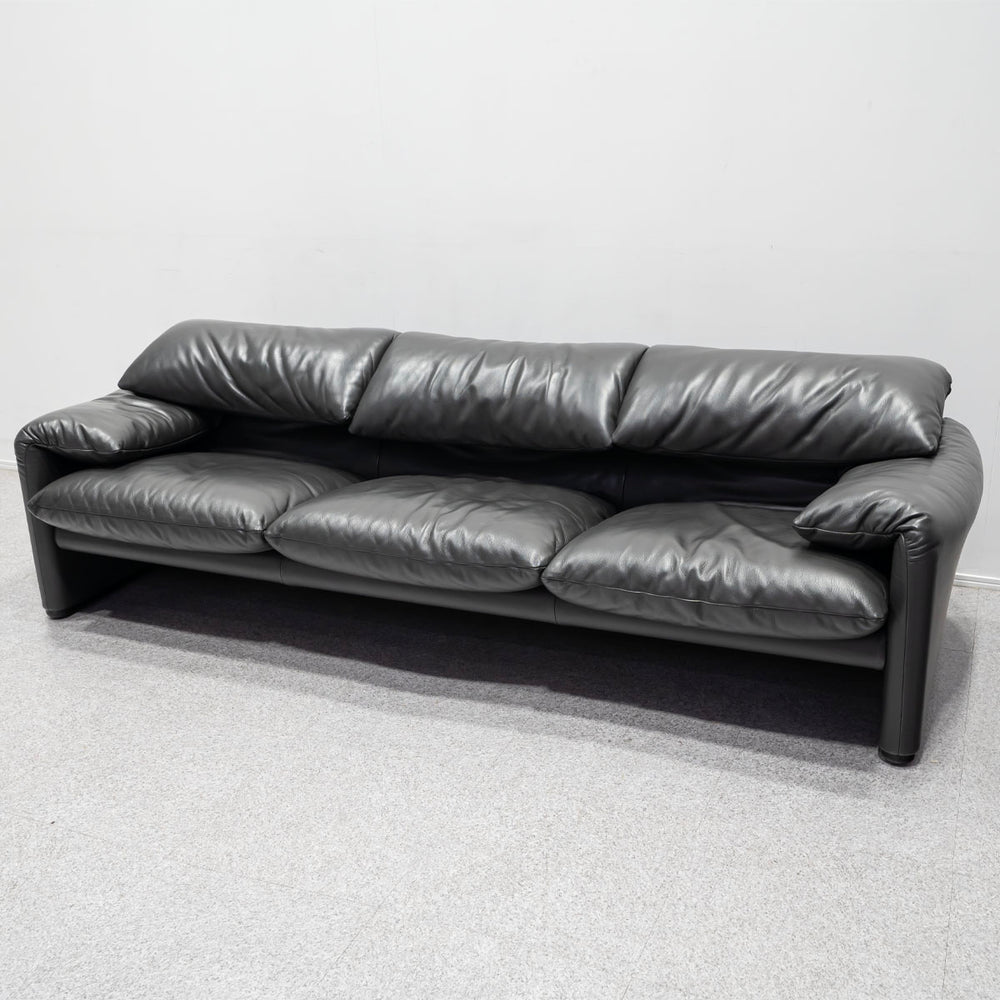 Cassina / 675 MARALUNGA 3P GLAY