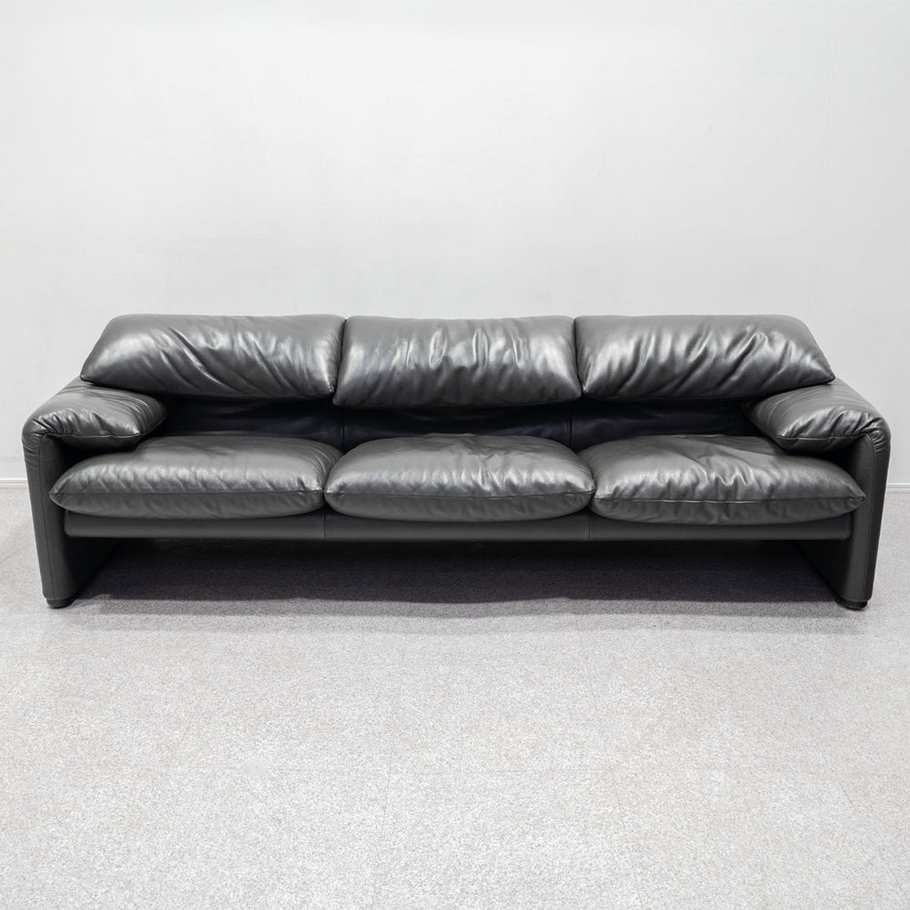 Cassina / 675 MARALUNGA 3P GLAY
