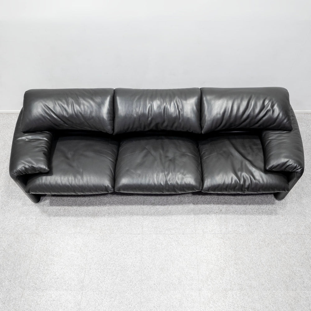 Cassina / 675 MARALUNGA 3P GLAY