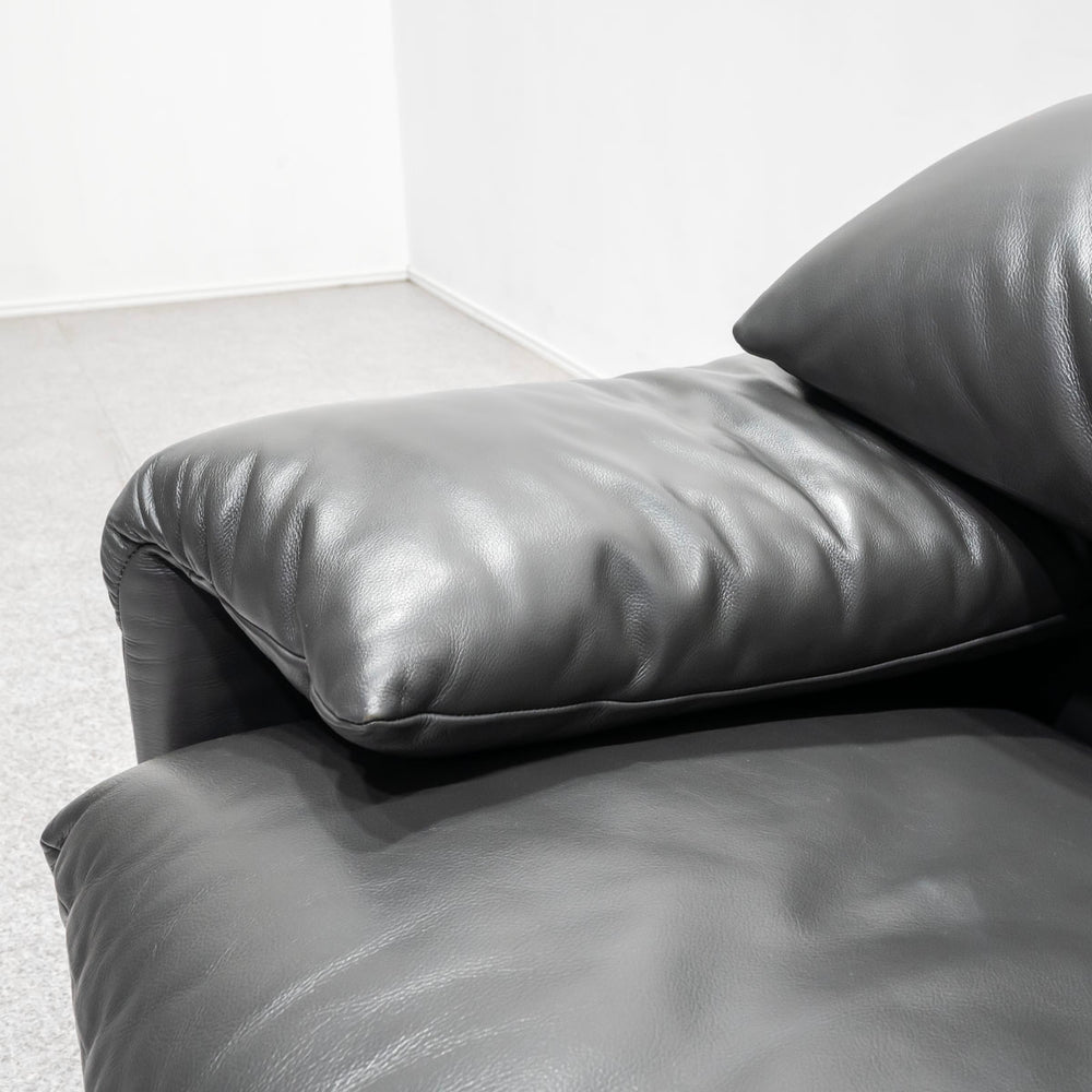 Cassina / 675 MARALUNGA 3P GLAY