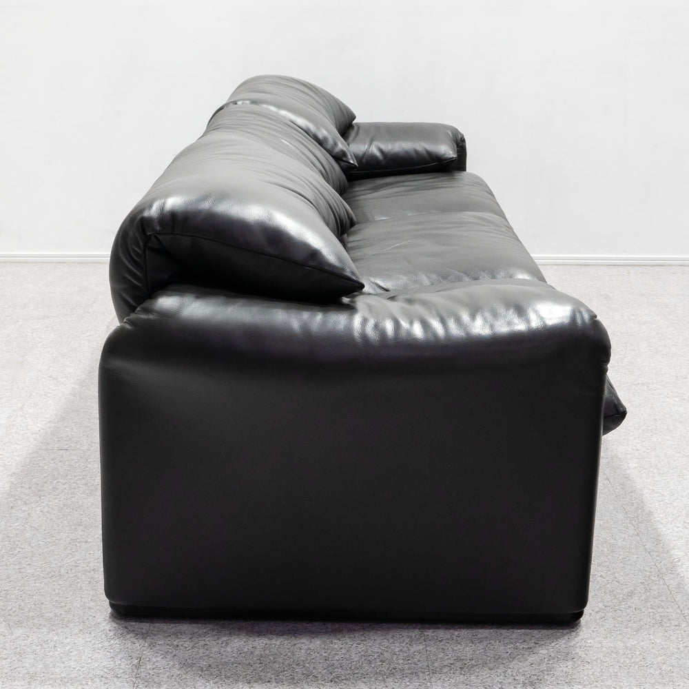 Cassina / 675 MARALUNGA 3P GLAY