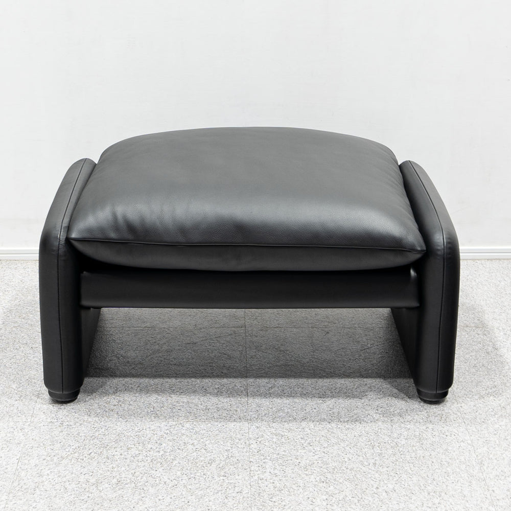 Cassina / 675 MARALUNGA 3P BLACK , OTTOMAN