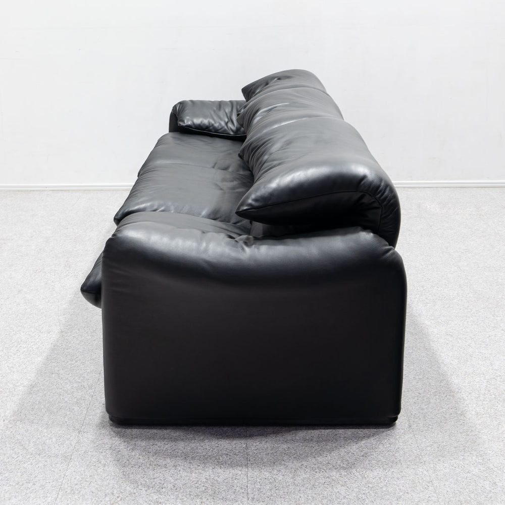 Cassina / 675 MARALUNGA 3P BLACK , OTTOMAN