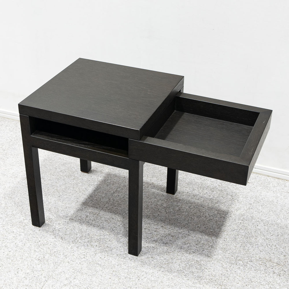 Cassina ixc. / PIVOT side table