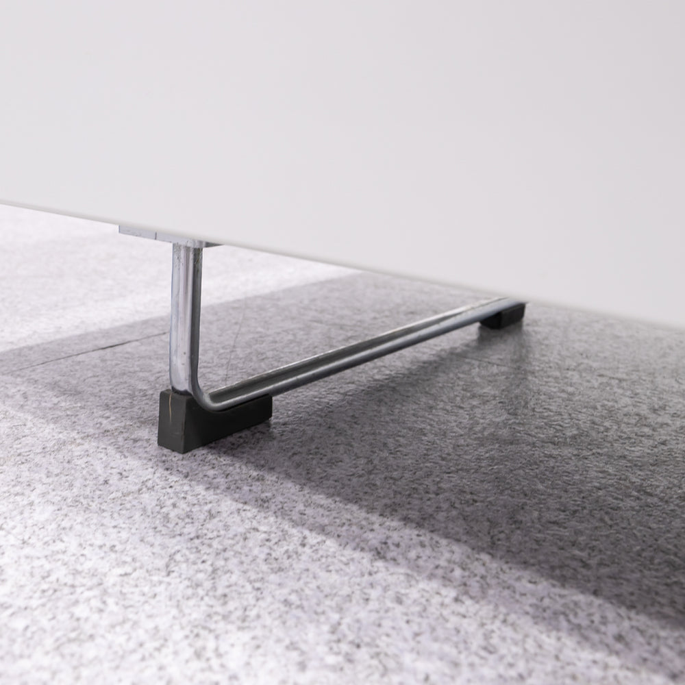Cassina ixc. / LOTUS theater board