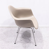 Herman Miller / Eames Molded Plastic Arm Shell Chair