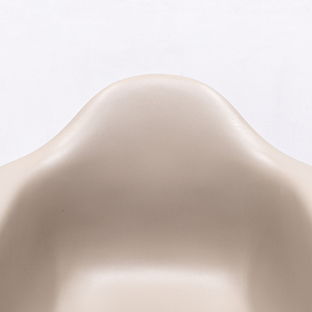 Herman Miller / Eames Molded Plastic Arm Shell Chair