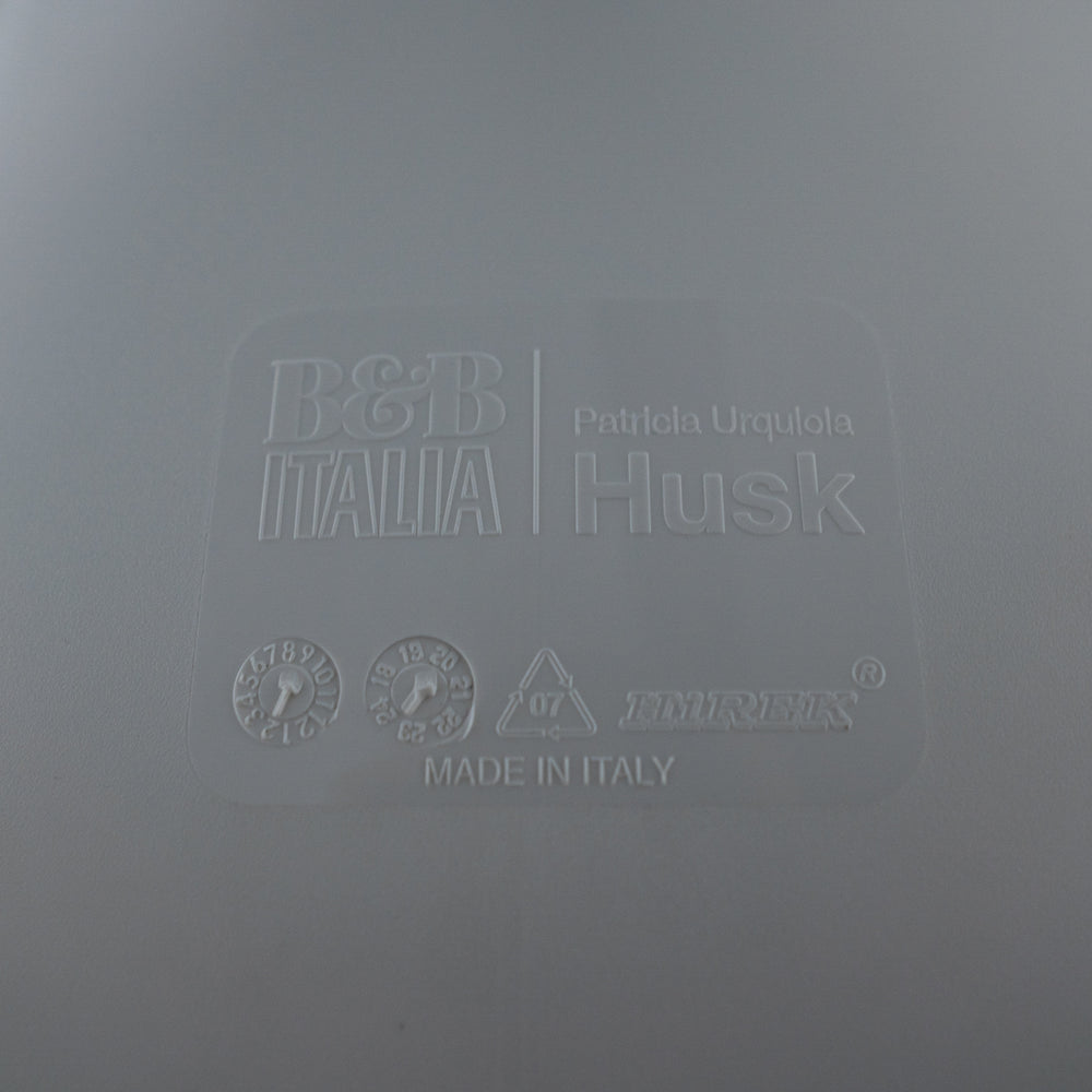 B&B ITALIA / HUSK