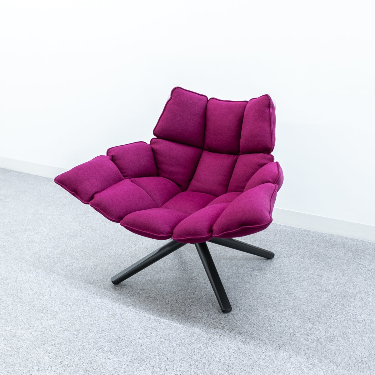 B&B ITALIA / HUSK – Back to the Furniture