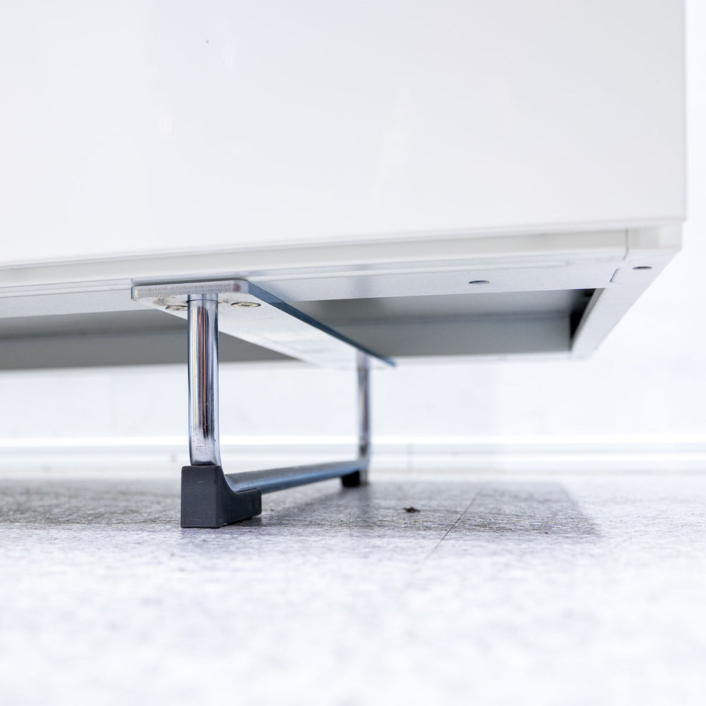 Cassina ixc. / LOTUS theater board