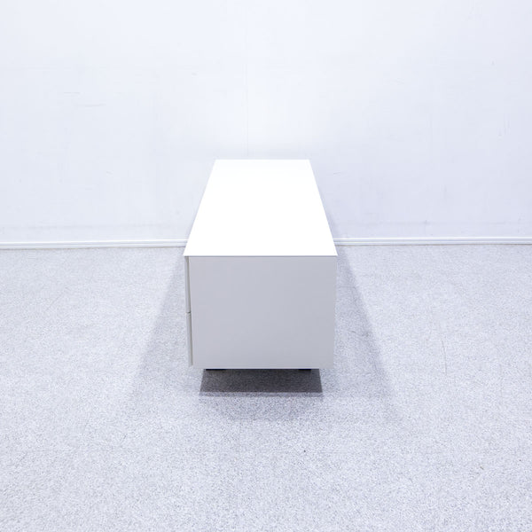 Cassina ixc. / LOTUS theater board