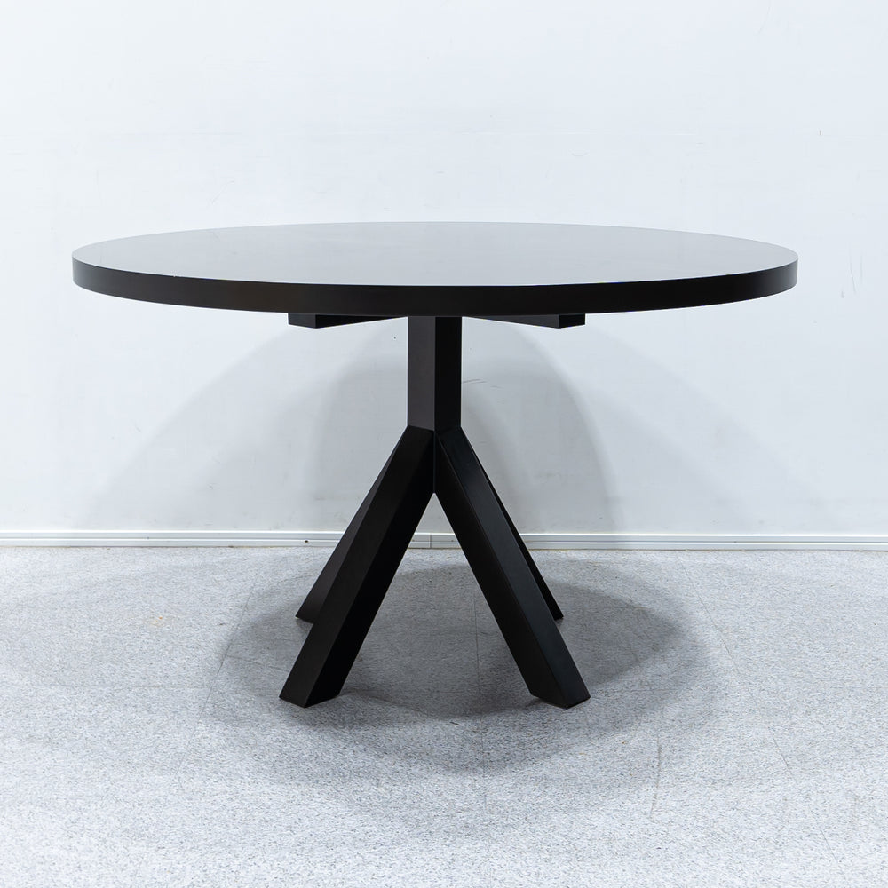 Cassina ixc. / VENTO