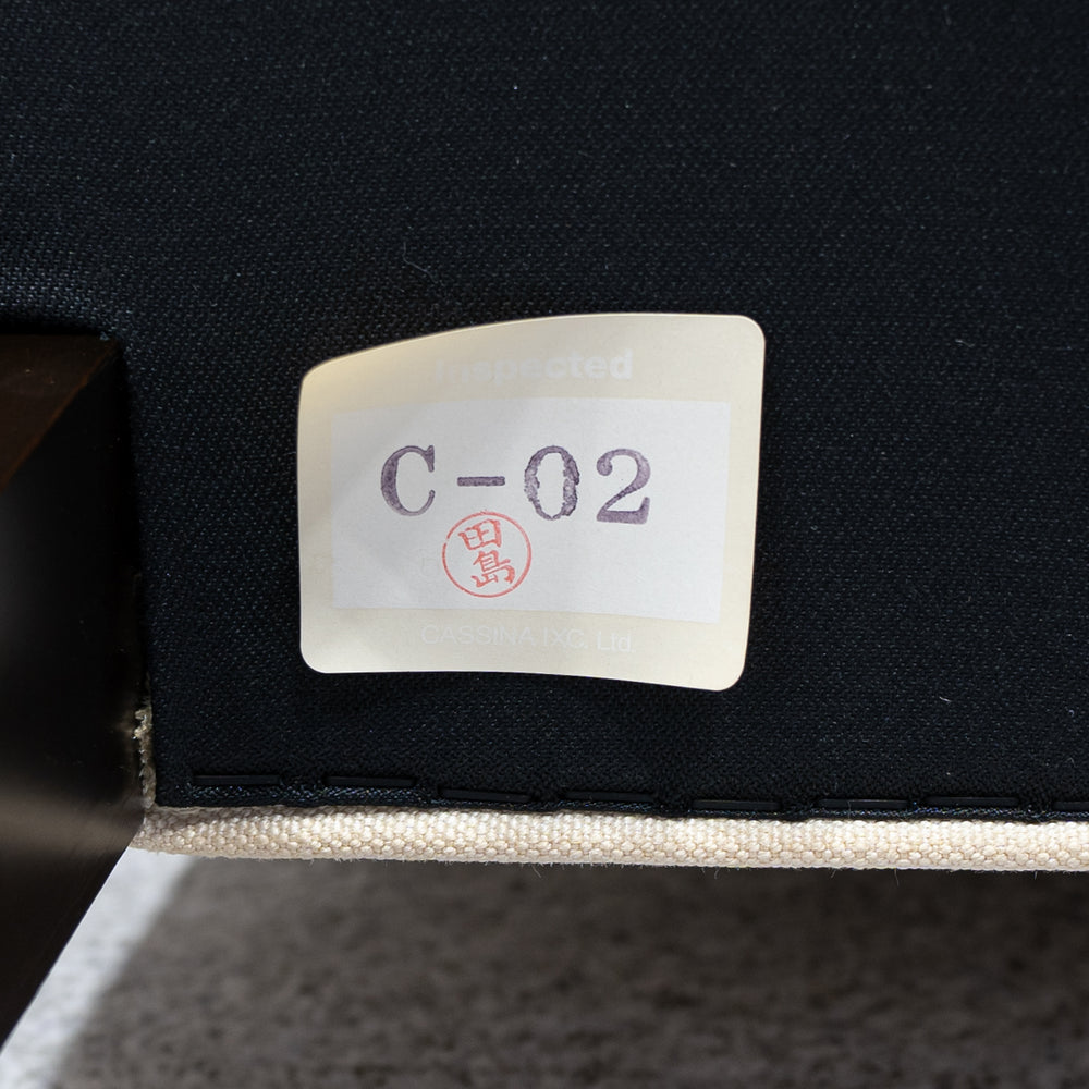Cassina ixc. / GOUVERNEUR